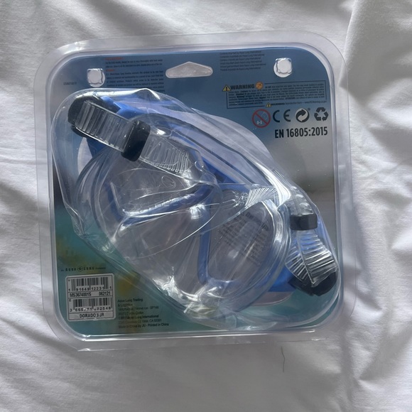 - NIP AQUA LUNG US DIVER PLAY SERIES JUNIOR MASK - DORADO MASK - Picture 4 of 5